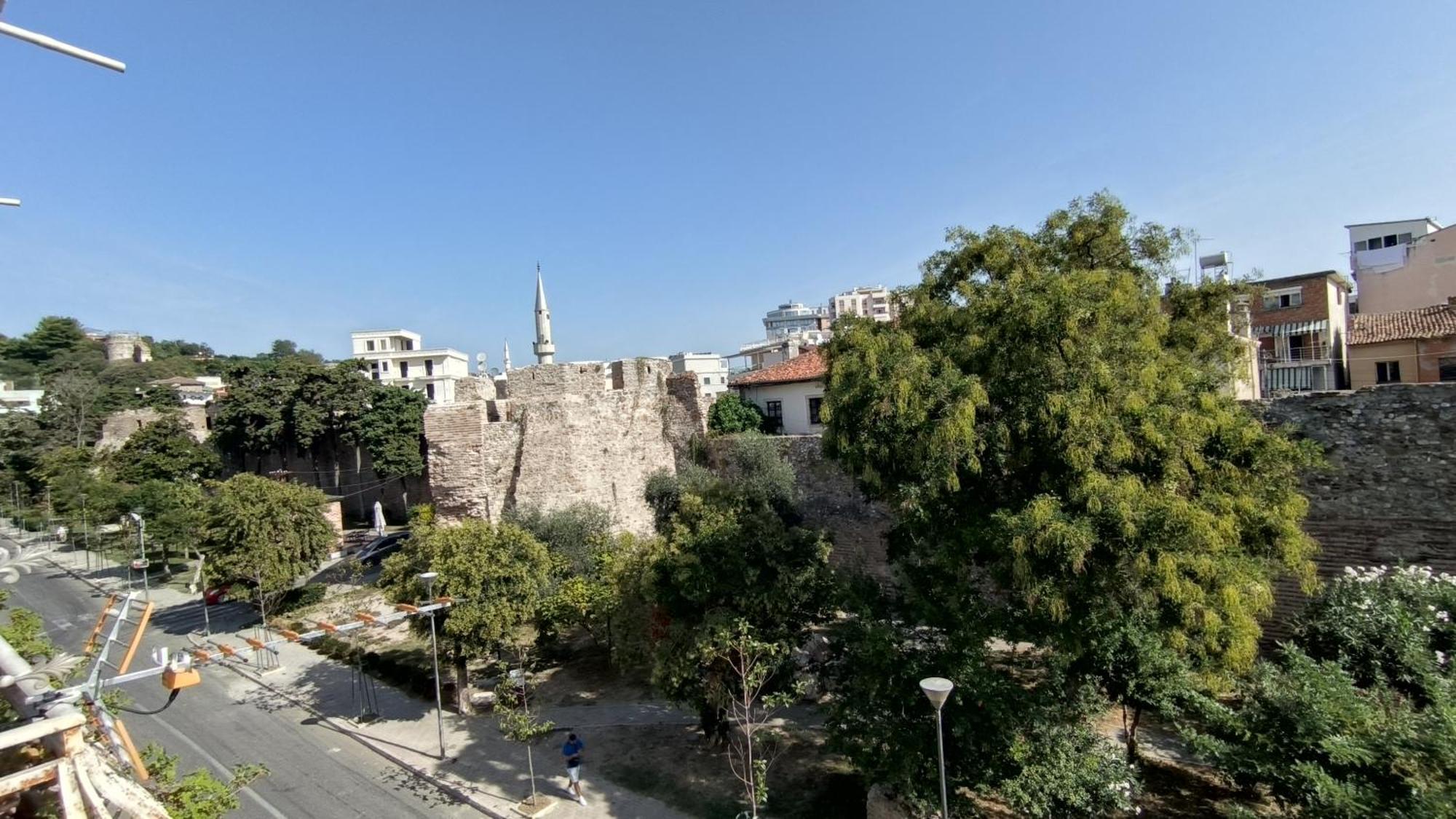 Lukas Apartament Vollga Durrës Kültér fotó